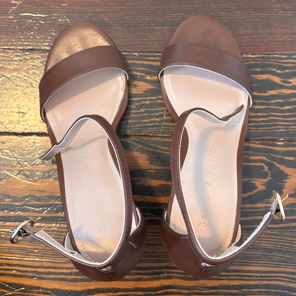 Kelly & Katie Brown Wedge Sandals - Picture 6 of 6
